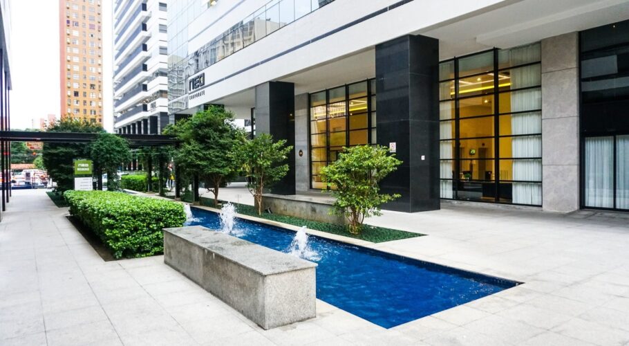 Paisagismo em imóveis comerciais: beleza e valorização