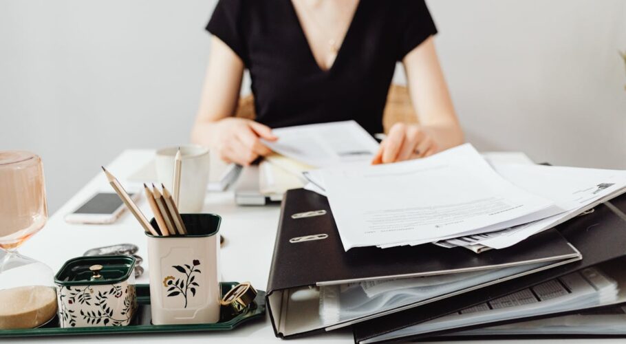 Organização no trabalho: como um espaço comercial pode ajudar a manter as tarefas em dia